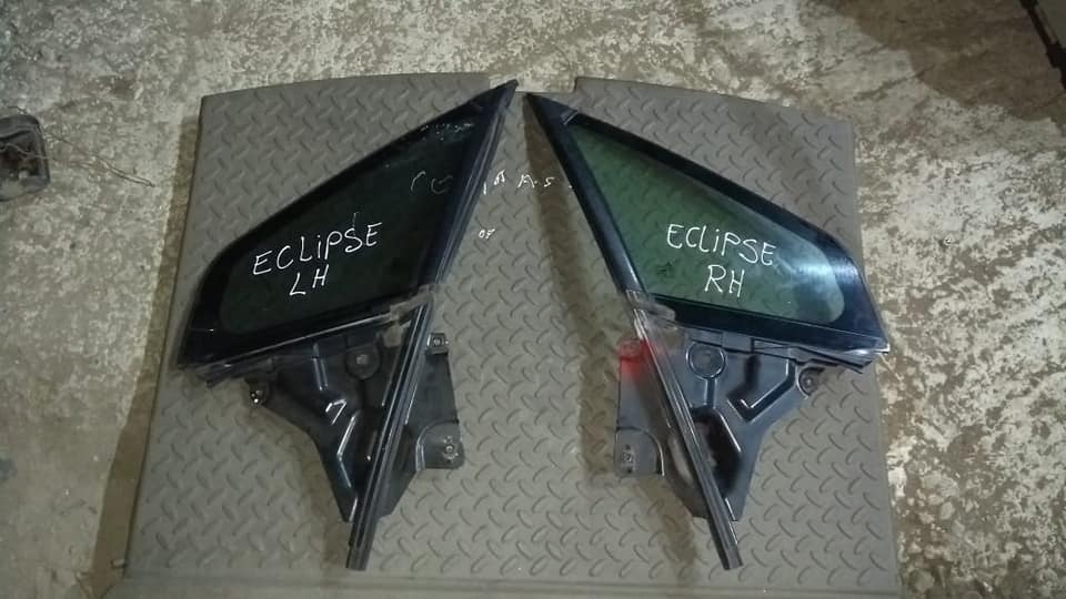 LUNETA PUERTA DELANTERA MITSUBISHI ECLIPSE 2006 AL 2012