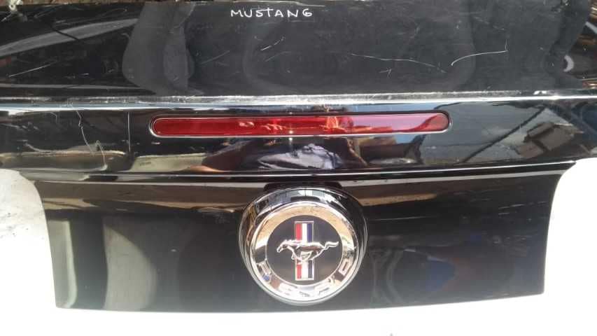 MALETERA FORD MUSTANG 2010 AL 2014