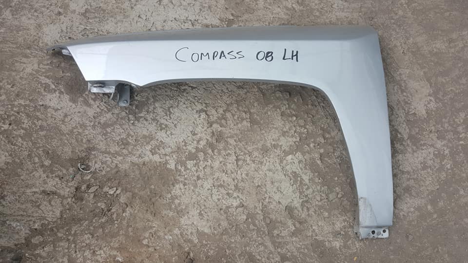 TAPABARRO IZQUIERDO JEEP COMPASS 2007 AL 2010