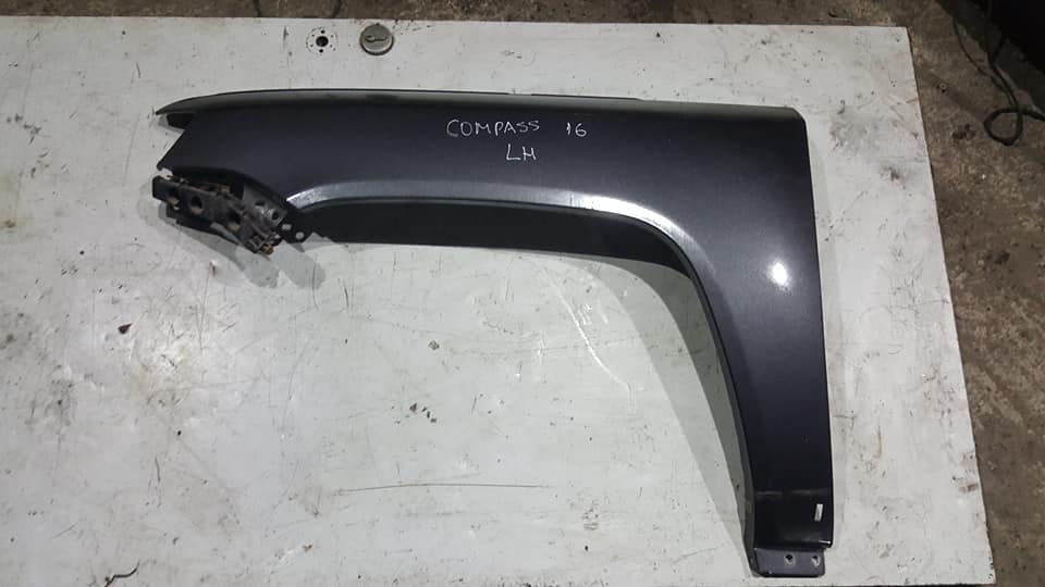 TAPABARRO IZQUIERDO JEEP COMPASS 2011 AL 2017