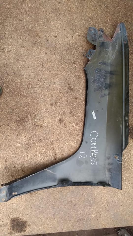 TAPABARRO JEEP COMPASS DERECHO 2011 AL 2017