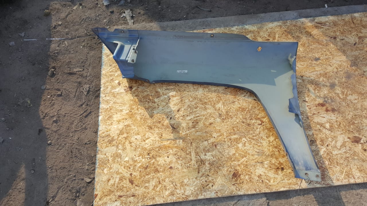 TAPABARROS DERECHO CELESTE JEEP COMPASS 2007 AL 2010