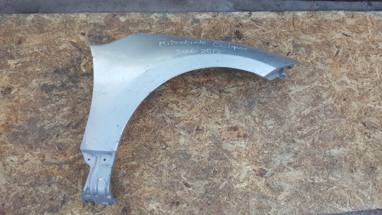 TAPABARROS MITSUBISHI ECLIPSE 2006 AL 2012