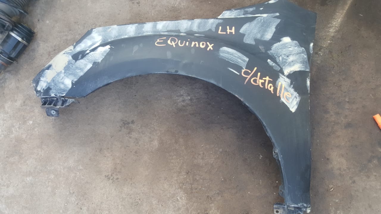 TAPABARRO DELANTERO IZQUIERDO CHEVROLET EQUINOX  2010 AL 2017