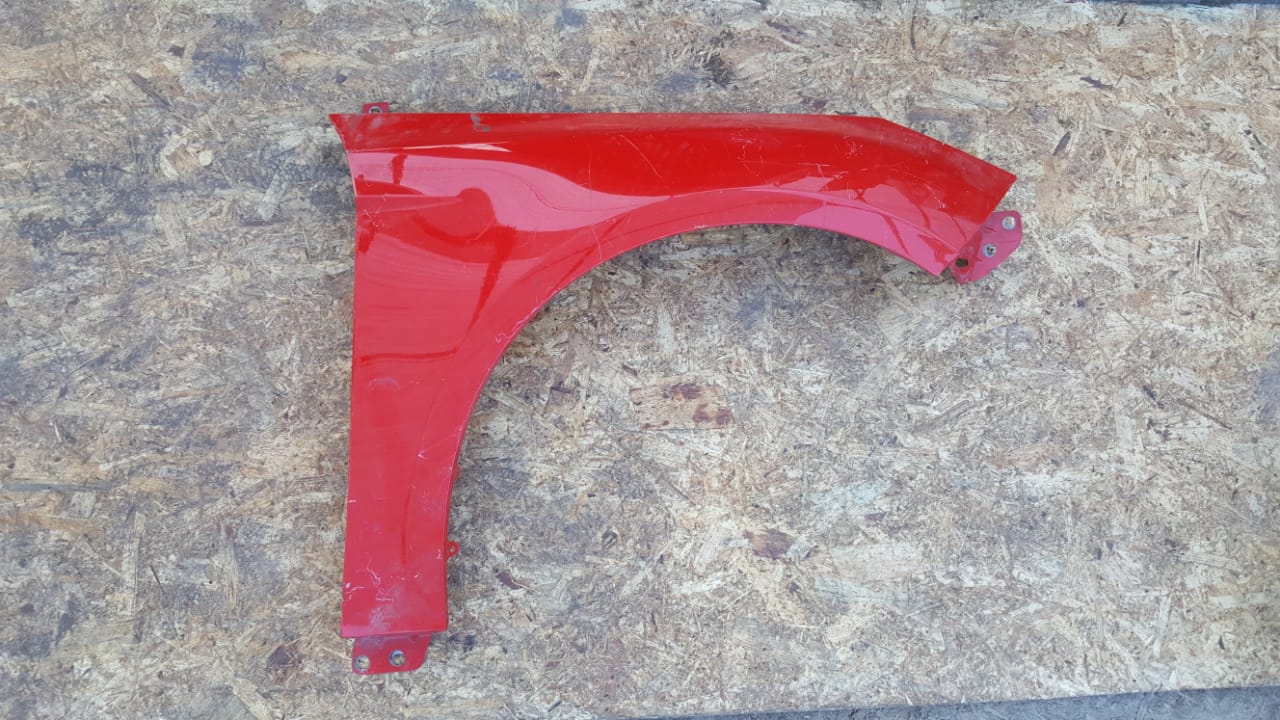 TAPABARRO DERECHO FORD FOCUS 2012 AL 2018