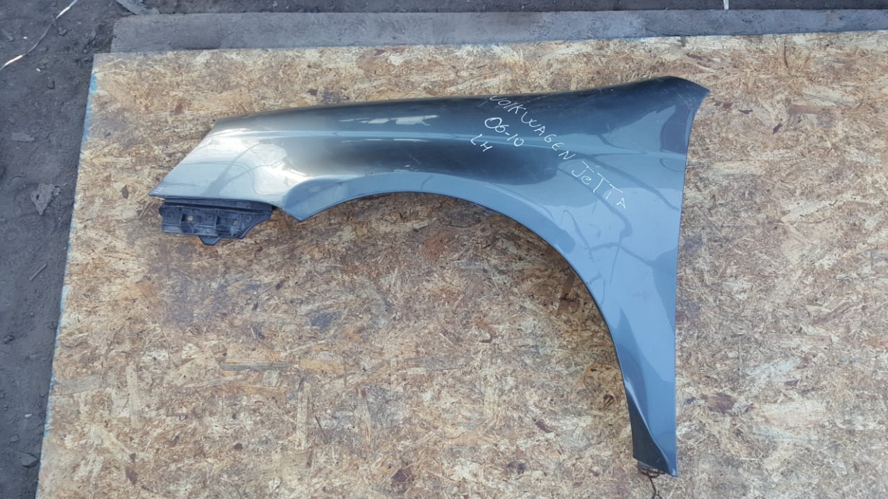 TAPABARROS  VOLKSWAGEN JETTA 2006 AL 2010