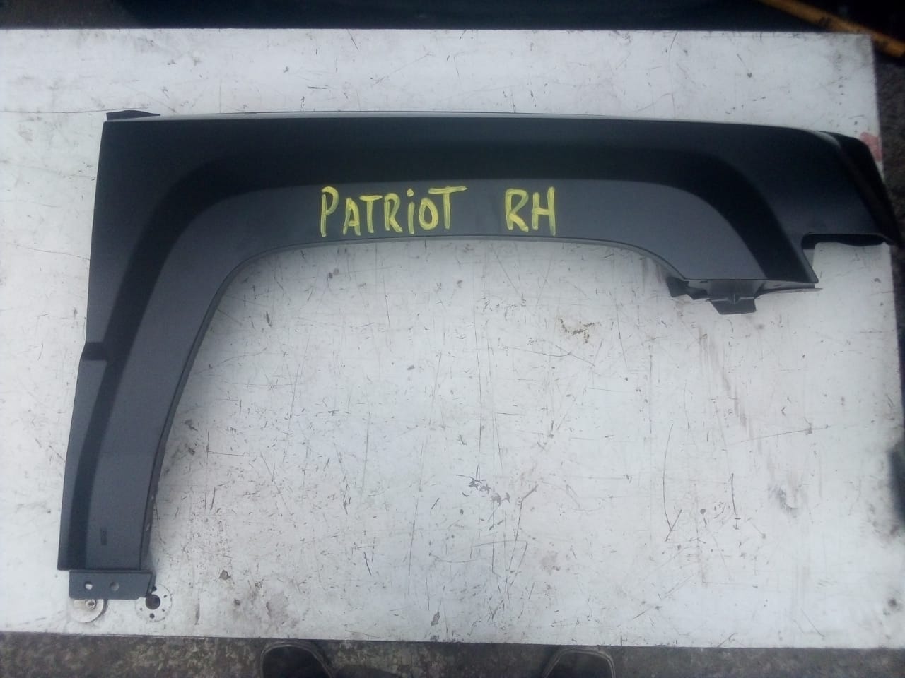 TAPABARRO DERECHO NUEVO JEEP PATRIOT 2007 AL 2018