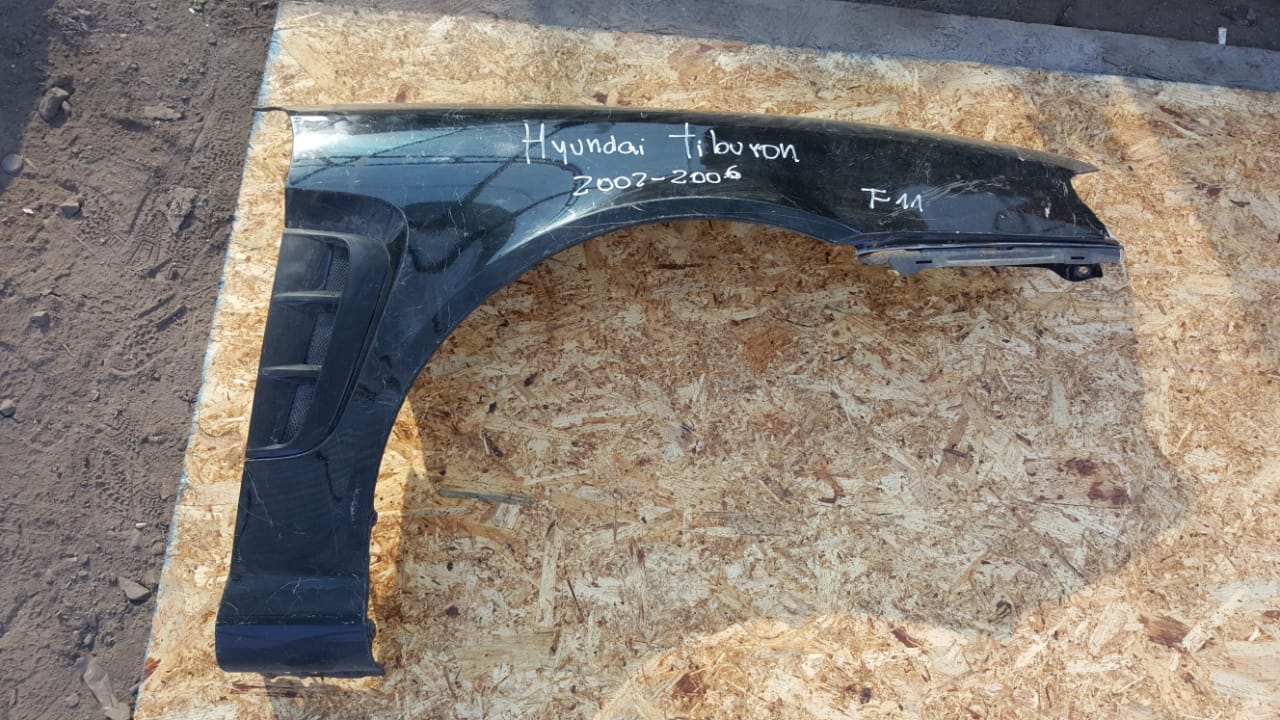 TAPABARROS DERECHO HYUNDAI TIBURON 2003 AL 2006