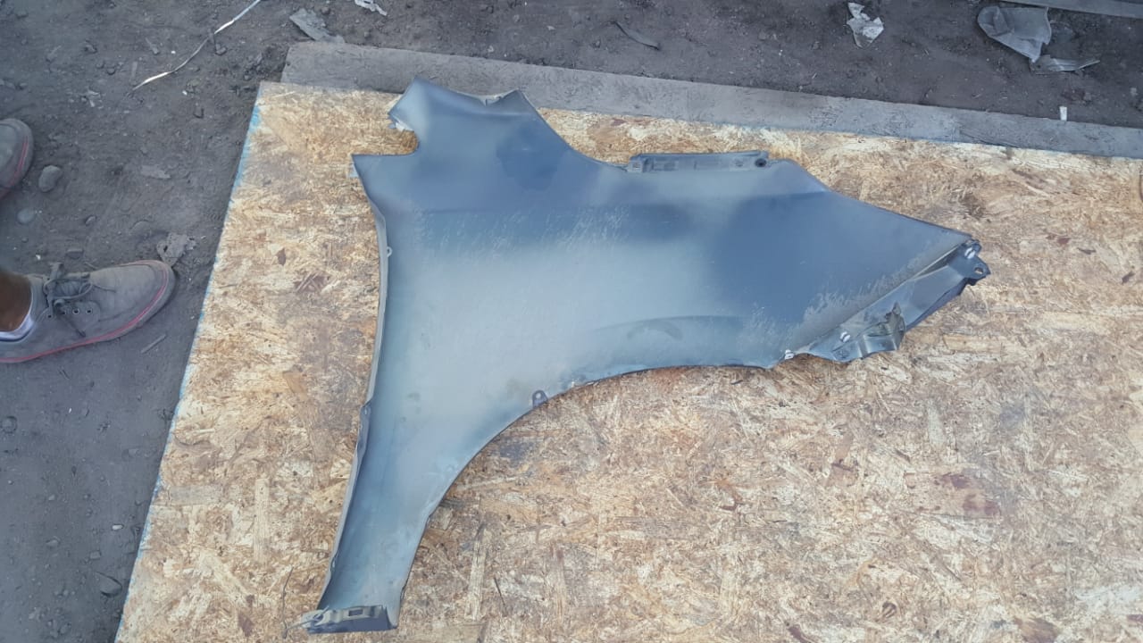 TAPABARROS IZQUIERDO HYUNDAI TUCSON 2010 AL 2015