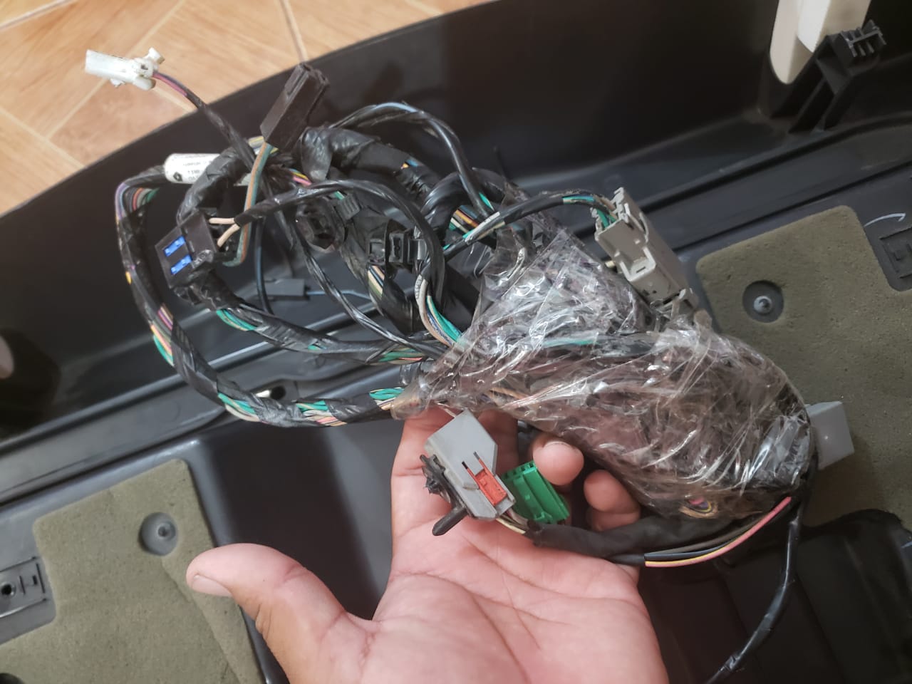 PARLANTES DE PORTALON JEEP COMPASS , PATRIOT