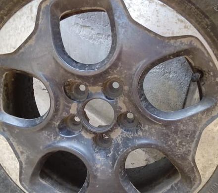 ARO MAS LLANTA JEEP RENEGADE  2014 AL 2019