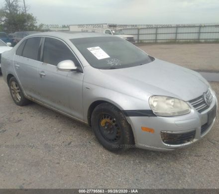 EN DESARME  !!!  VOLKSWAGEN JETTA 2006