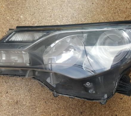 FAROS DELANTEROS TOYOTA RAV4 2013 AL 2015