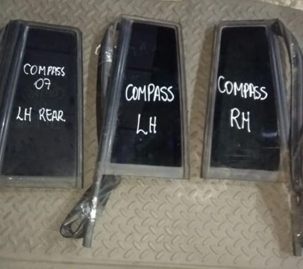 LUNETAS DE PUERTA POSTERIOR JEEP COMPASS 2007 AL 2017