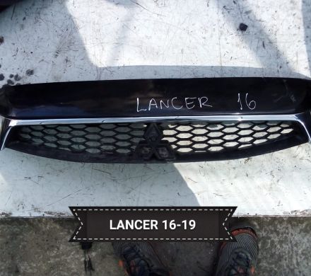 MASCARA DELANTERA MITSUBISHI LANCER 2016 AL 2019