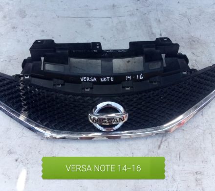 MASCARA NISSAN VERSA NOTE 2014 AL 2016
