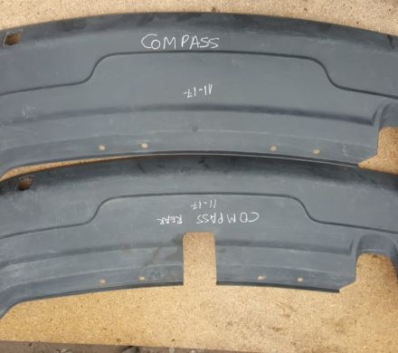 MOLDURA DE PARACHOQUES POSTERIOR 2011 AL 2017