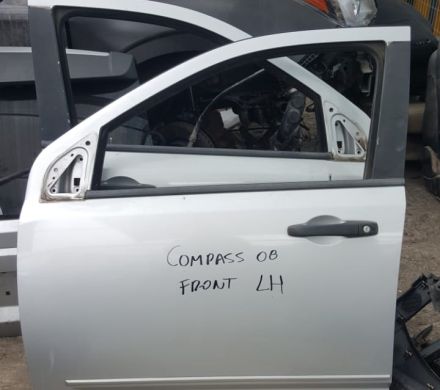 PUERTA DELANTERA IZQUIERDA JEEP COMPASS 2007 AL 2010