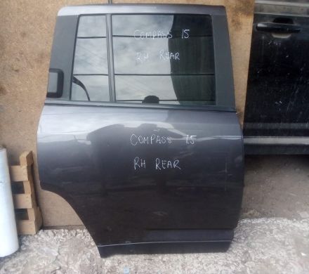 PUERTA POSTERIOR DERECHA JEEP COMPASS 2011 AL 2015