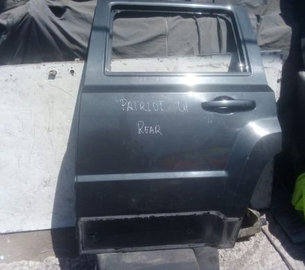 PUERTA POSTERIOR IZQUIERDA JEEP PATRIOT 2007 AL 2018