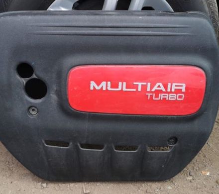 TAPA DE MOTOR DODGE  DART 2013 AL 2018