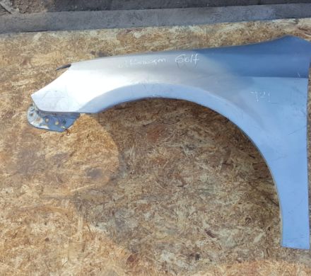 TAPABARROS DELANTERO IZQUIERDO VOLKSWAGEN GOLF 2010 AL 2014 CON DETALLES