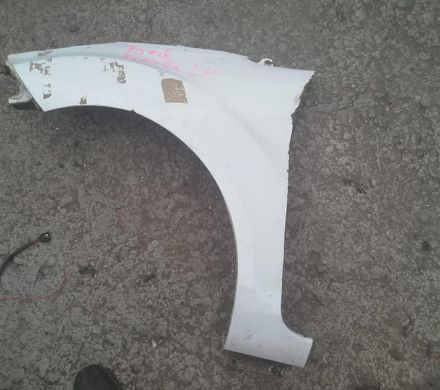 TAPABARROS IZQUIERDO FORD FIESTA 2012 AL 2018