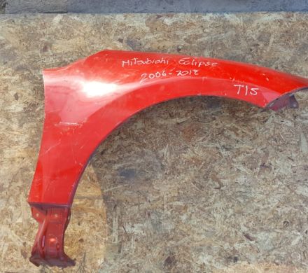 TAPABARROS IZQUIERDO ROJO MITSUBISHI ECLISPE 2006 AL 2012